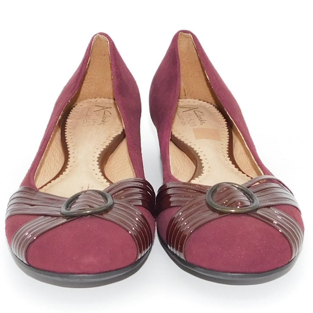 Nwot Clarks Artisan Raspberry Suede Slip On Loafer - image 3